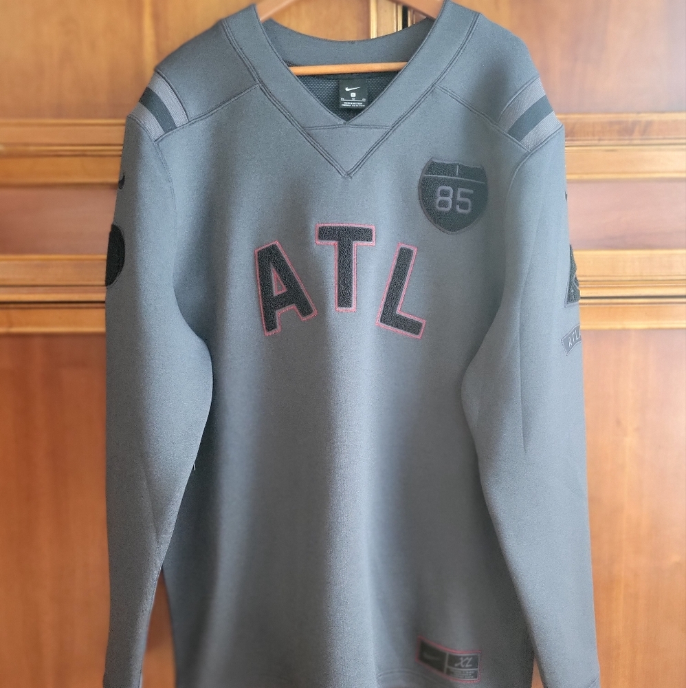 NWT Nike x A MA MANIERE Atlanta Falcons Embroidered Crewneck Sweatshirt